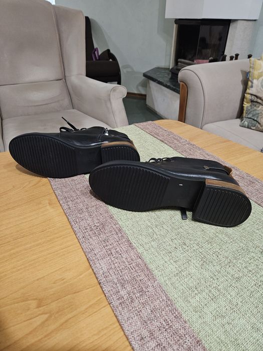 Боти на фирма "Gabina".