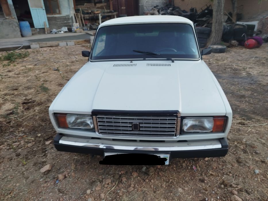Vaz 2107 sotiladi