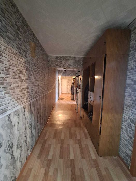 Продам 4х комн кв на 9мкр