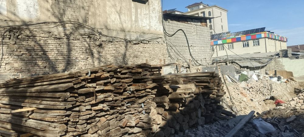 Тахта , бруслар сотилади,