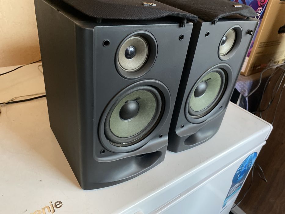 Boxe JVC  UX -BS 1004