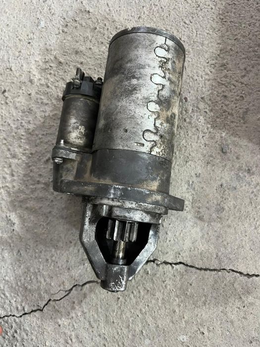 Продам стартёр на двигатель 4216