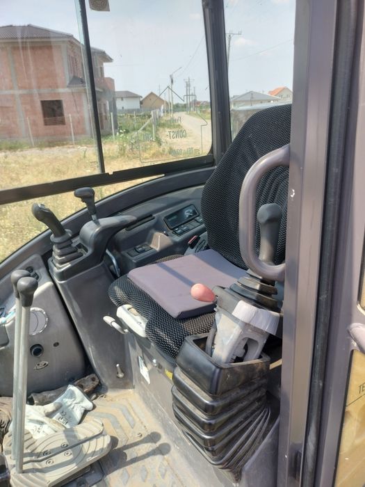 Vînd Excavator Volvo