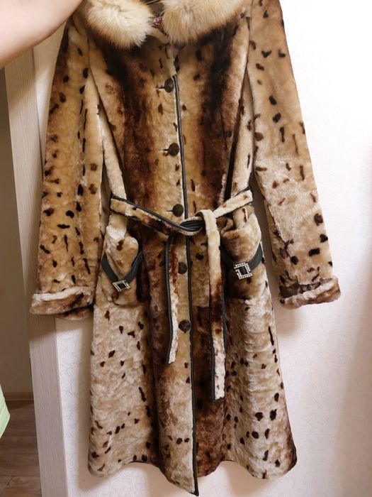 Продам шубу натуральный мутон