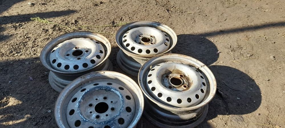 Продаются диски.