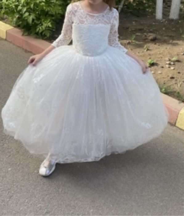 Шикарное детское платье