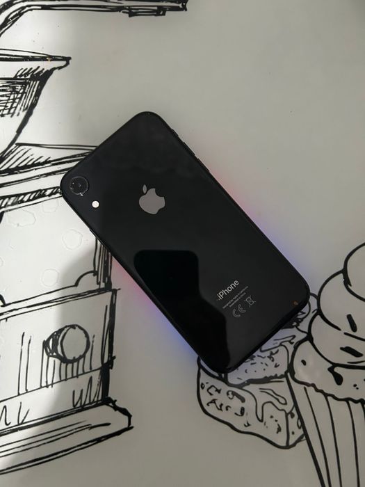 Обменяю 2 телефона на 1