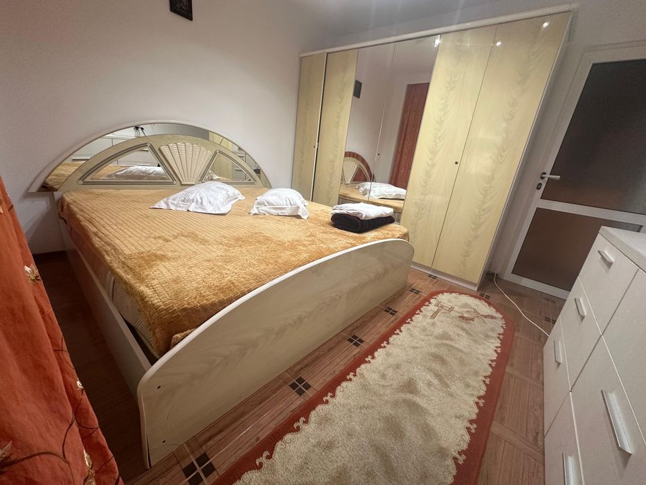 Apartament cu o camera de inchiriat