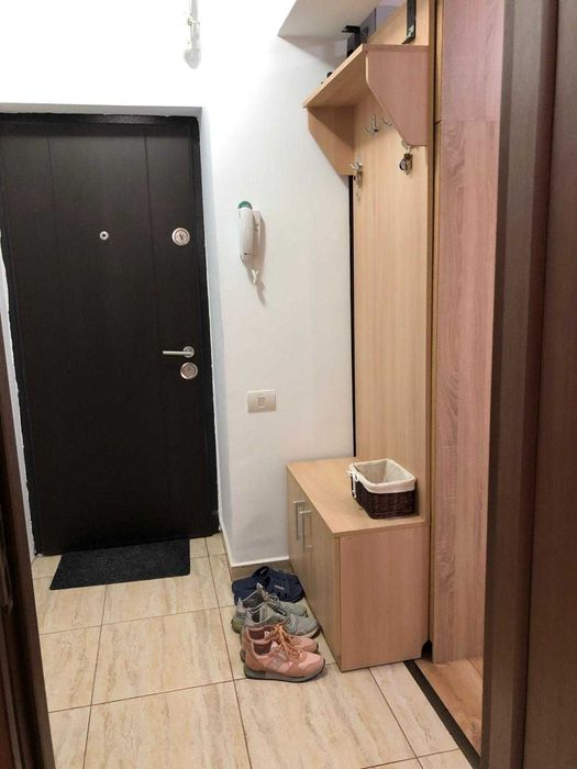Garsonieră  decomandată și loc parcare privat