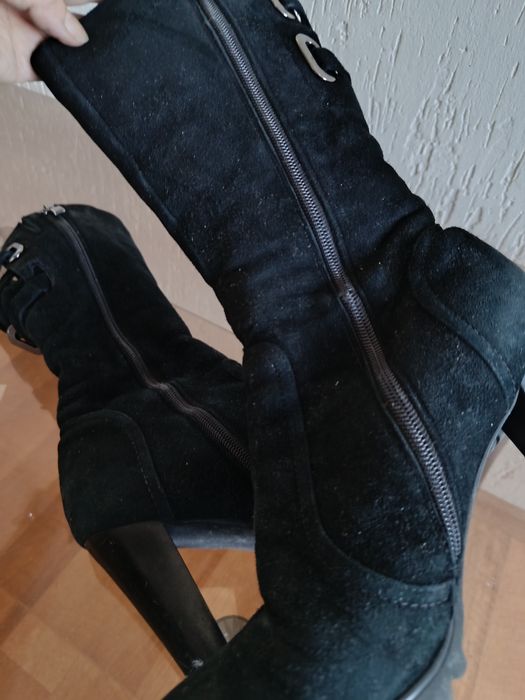 Женские зимние сапоги