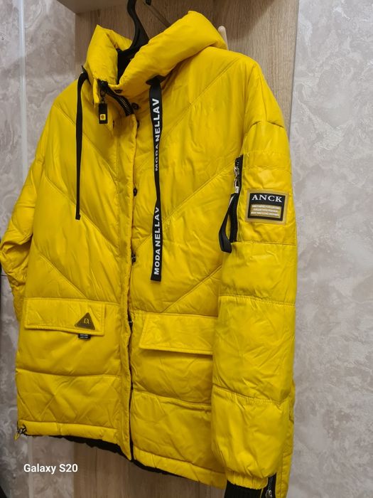 Продам куртку зимнюю р.52