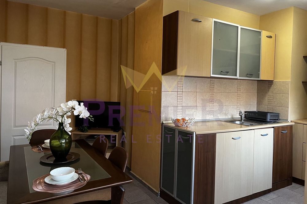 Дава се под наем Тристаен апартамент в Варна, Чаталджа - 80 кв.м за 918 € - Снимка #1