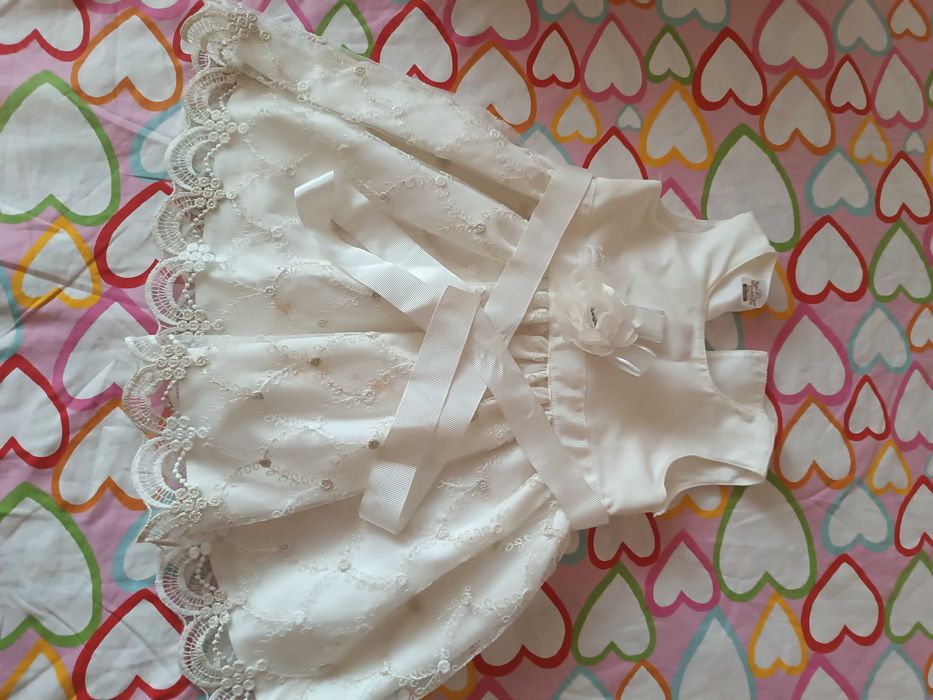 Роклички за малки принцеси