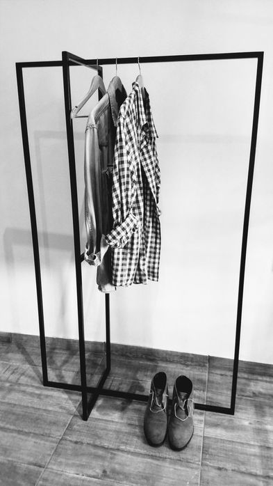 Стеллажи, ресепшены, витрины, мебель для магазинов