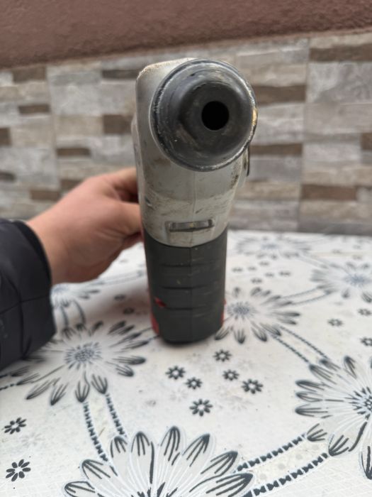 Акумулаторен перфоратор MILWAUKEE M18 BH