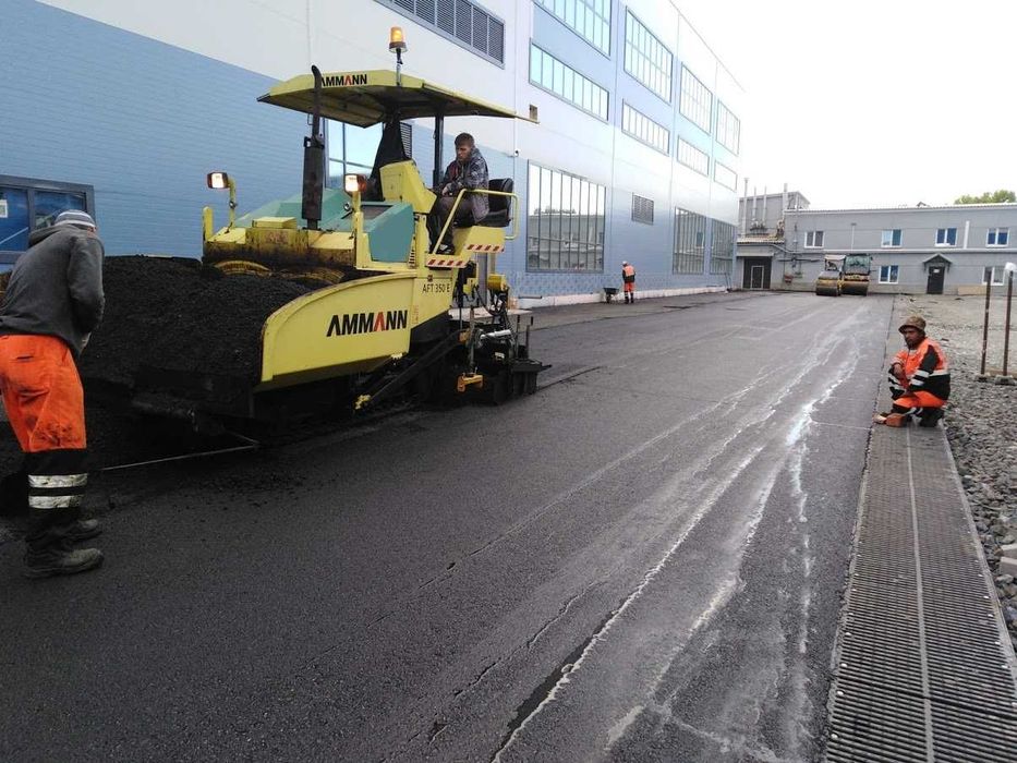 Асфальтирование и благоустройство.