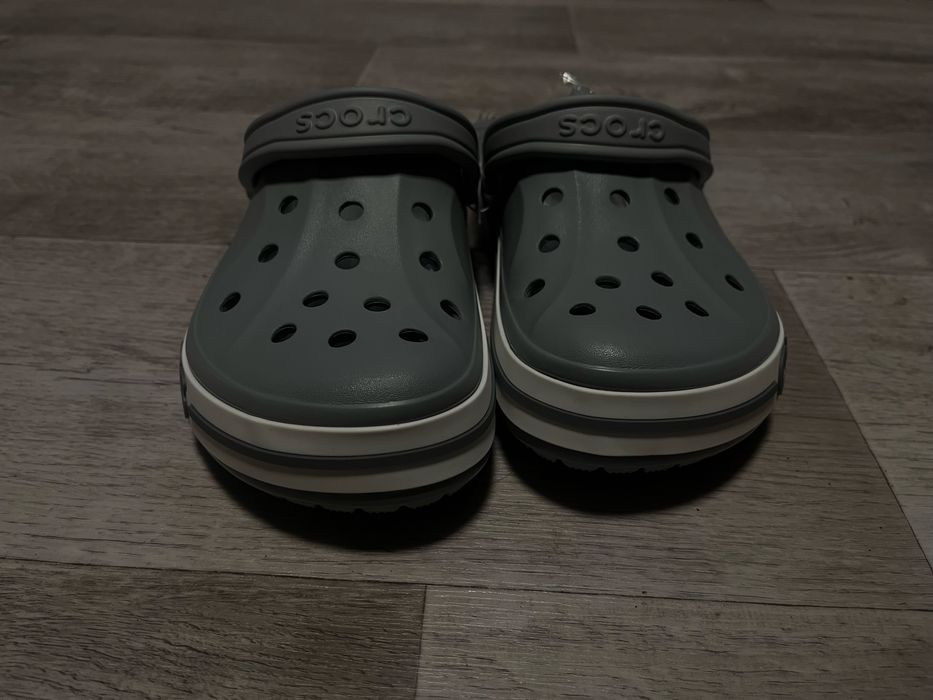 Продам кроксы crocs