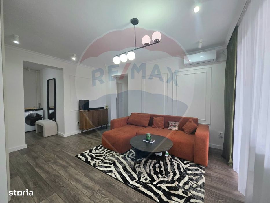 Apartament cu 3 camere de vânzare în zona Centrala Tarnaveni — fotografia 1