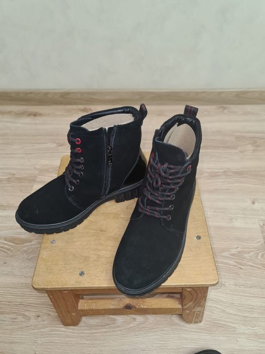 Продам сапоги женские