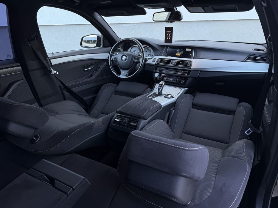 Bmw 520d *F10* *184cp* *M pachet interior / exterior * *Alcantara*