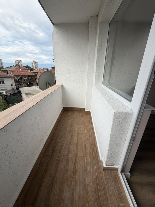 Тристаен апартамент