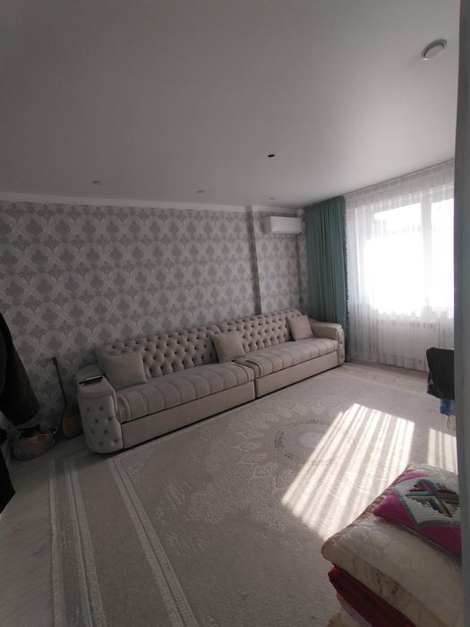 Продам 1 ком квартиру на Батыс 2