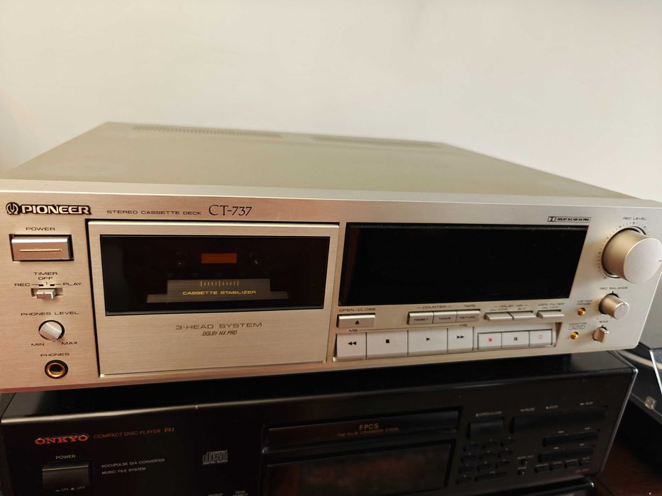Касетен дек Pioneer CT - 737