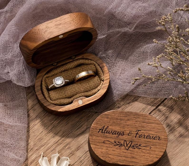 Cutii bijuterii personalizate