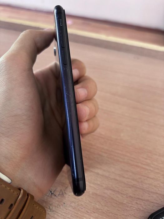 iPhone SE 2022 состояние 8/10