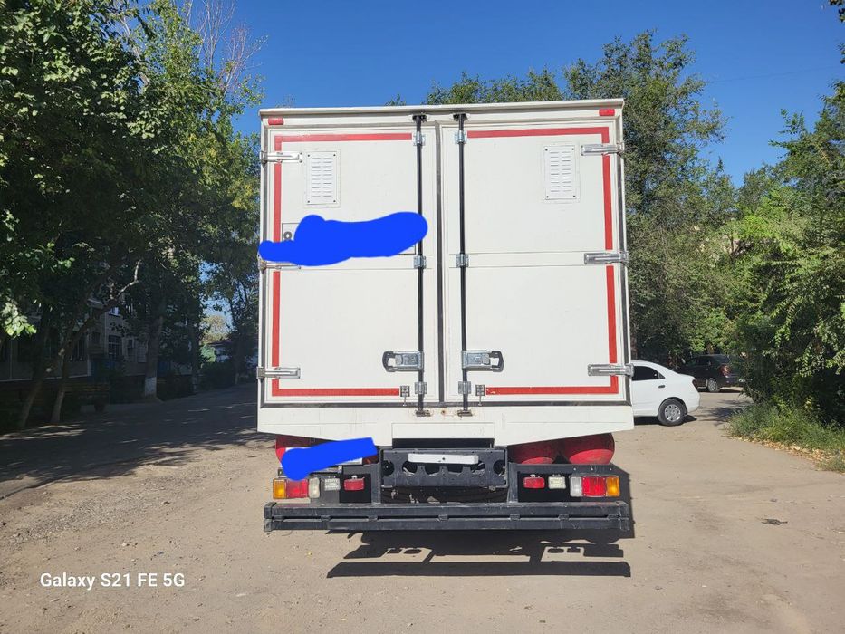 Katta Isuzu 10 tonna