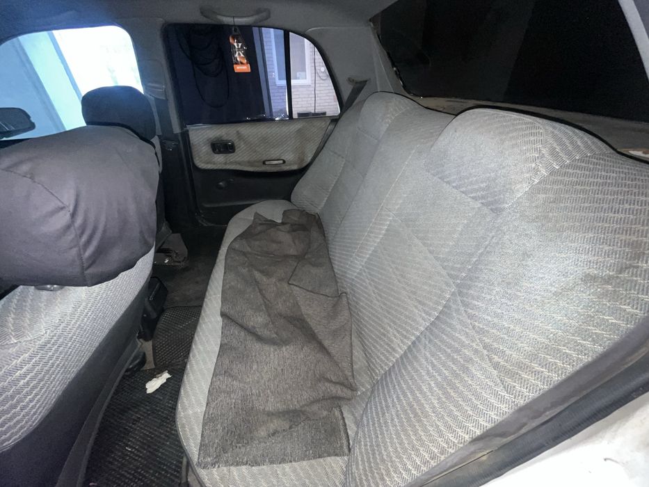 Nissan sunny n14
