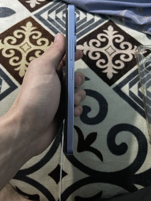 Поко с 65 8/256 гб