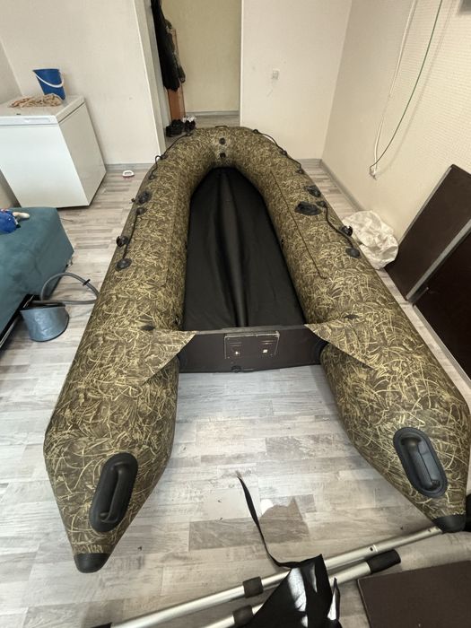 Лодка ривьера 3600