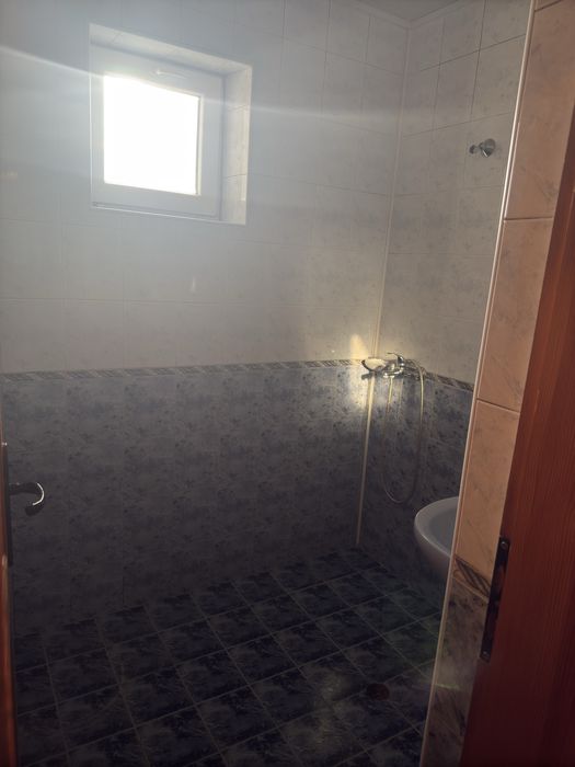 Дава се под наем Тристаен апартамент в Добрич, Градска болница - 92 кв.м за 306 € - Снимка #4