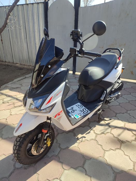 Скутер (Kavaki Bws R2 )