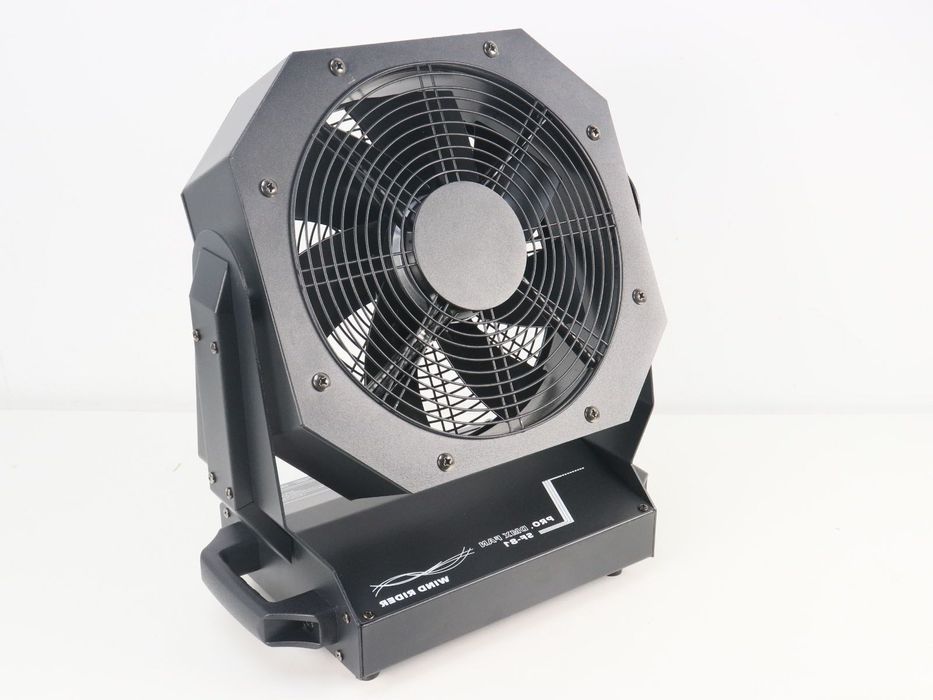 Ventilator profesional 700W, control prin DMX sau telecomanda
