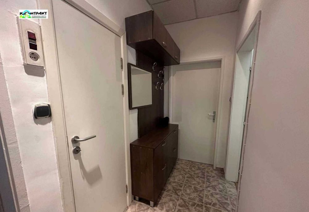 Двустаен апартамент до Билла на моста