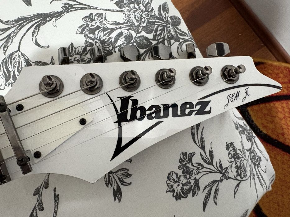 Chitara electrica Ibanez JEMJR-WH