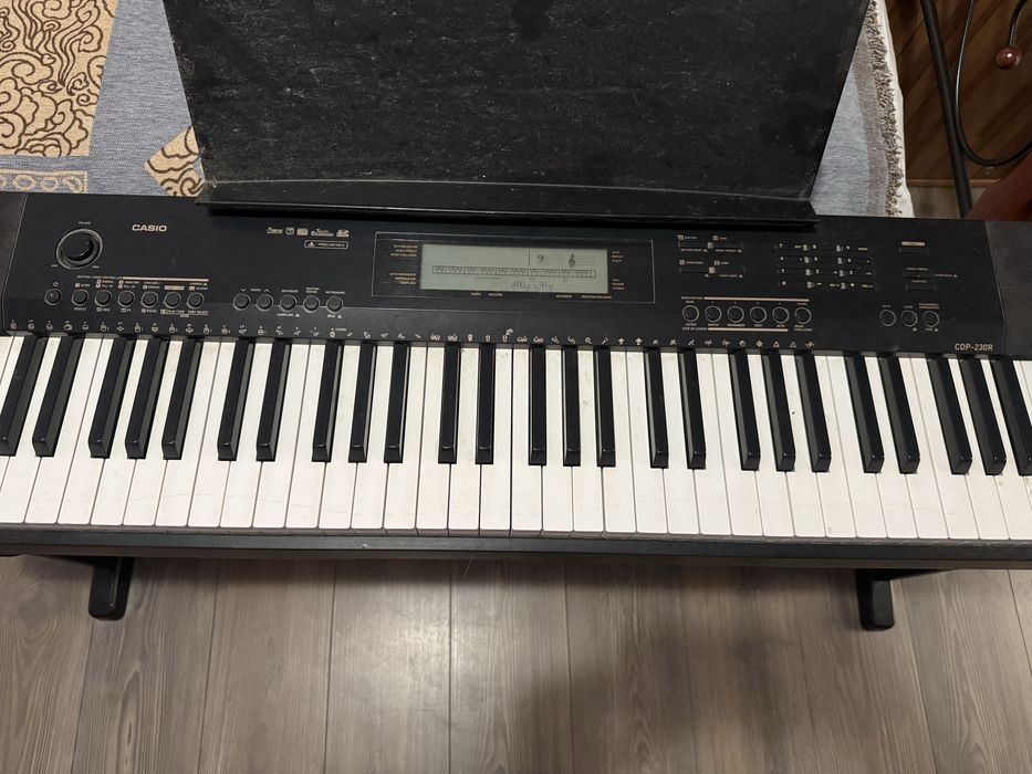 Цифровое пианино Casio CDP-230R (б/у)