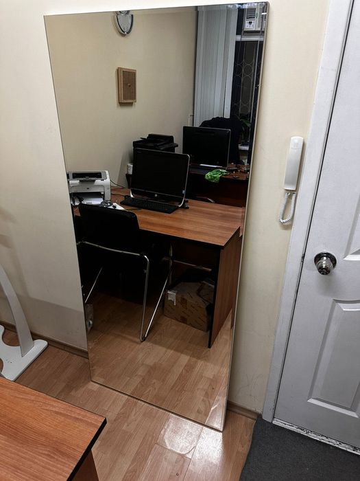 Зеркало без рамы