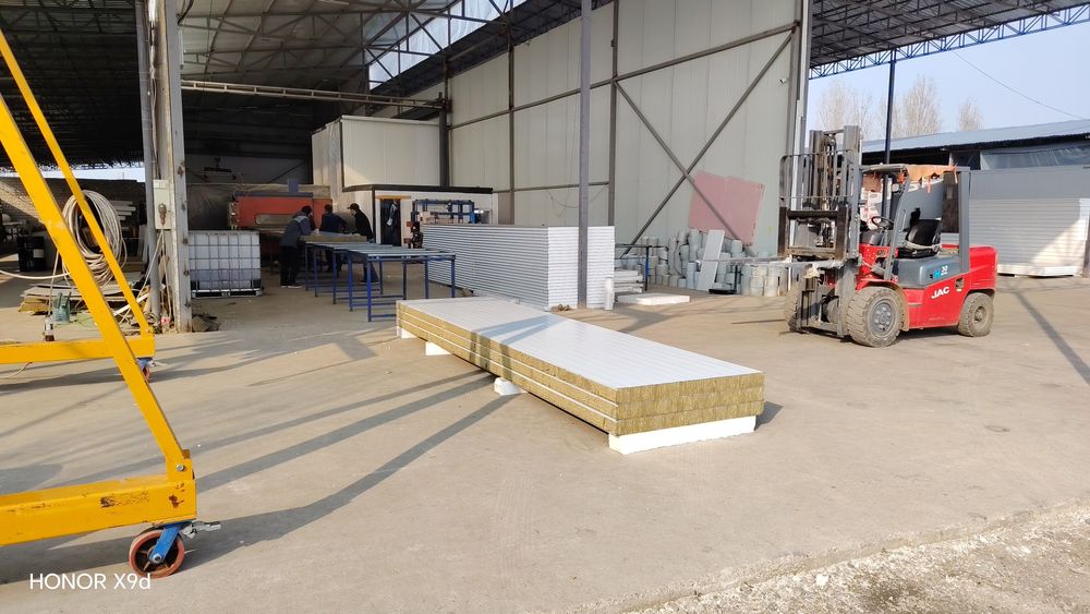 Sendvichpanel Bazalit va Penaplast   hohlagan razmerizda  ishlab chiqs