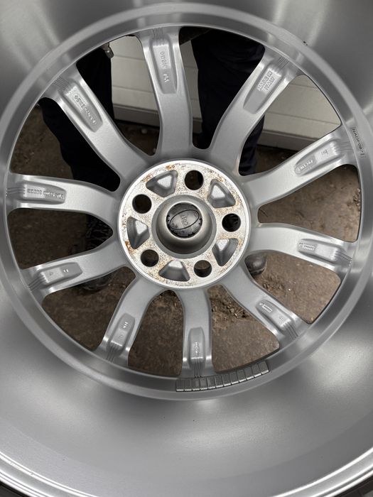 Jante Land Rover Range Rover Sport Vogue Discovery 3 4 5 cu anvelope M+S Bridgestone 255/55 R20