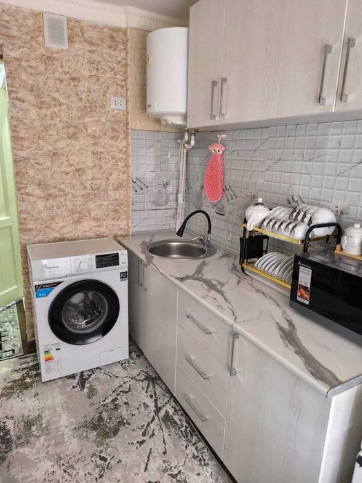 Танковойда 1 хонали квартира ижарага берилади.