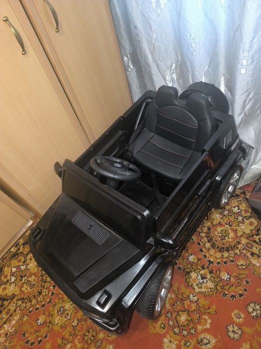 Продам детский электромобиль