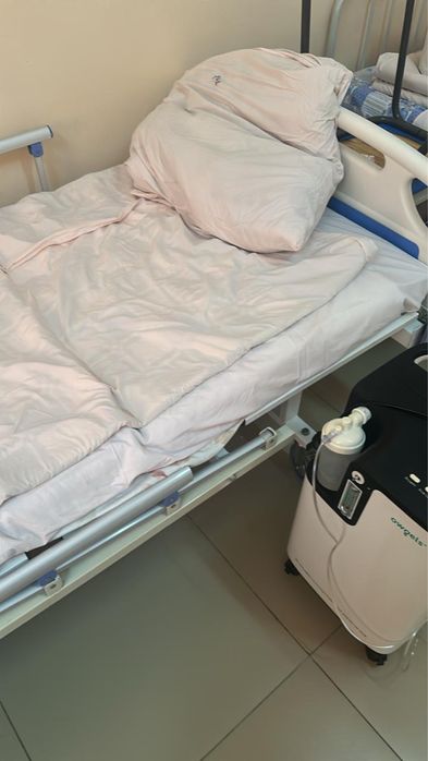 Медицинская кровать