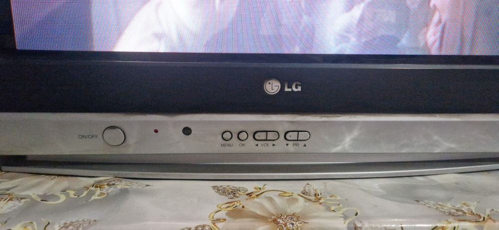 Продам телевизор, марка LG