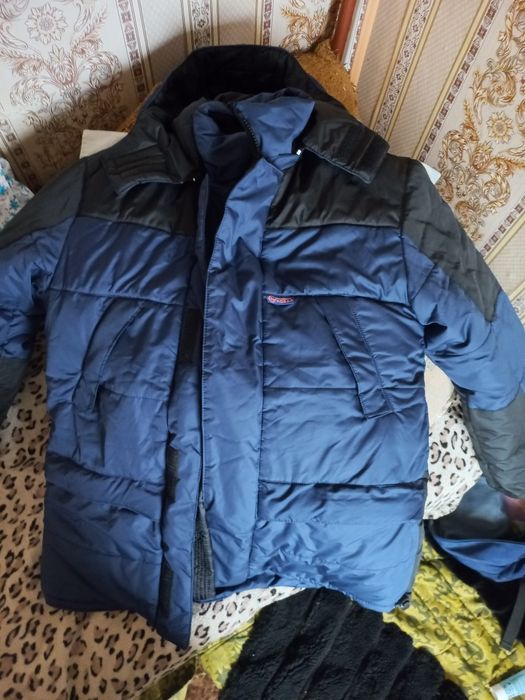 Продам куртку 50-52р