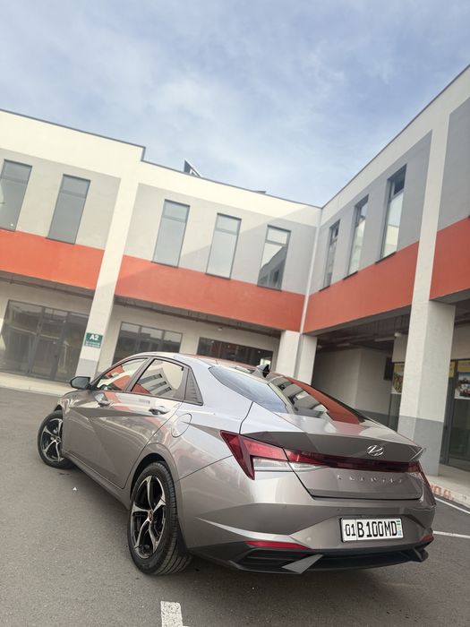 Xyunday elantra 2021.