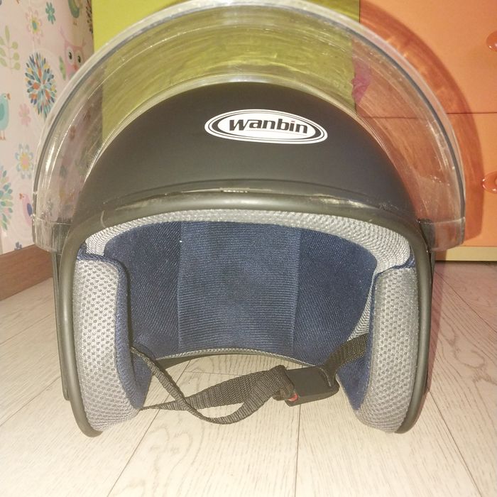 Шлем открытого типа