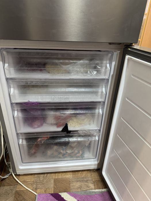 Продается холодильник Haier